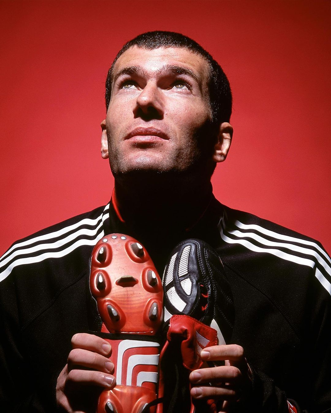Reproducir soldadura Advertencia Adidas relaunches Zinedine Zidane's Predator Mania 2002 - zidane