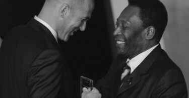 When Pelé, Zidane and Maradona pose for Vuitton - zidane
